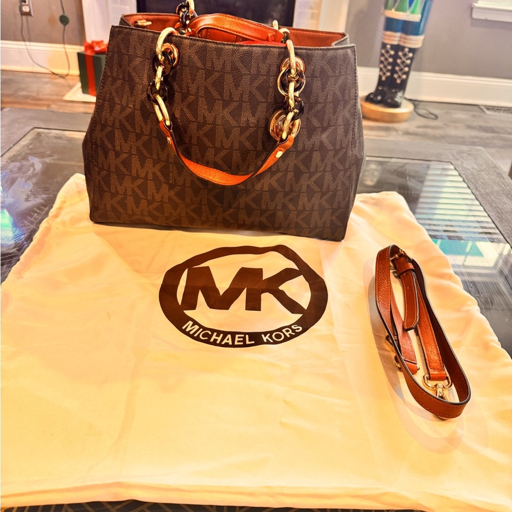 Michael Kors Cynthia Logo Medium Satchel Purse bag